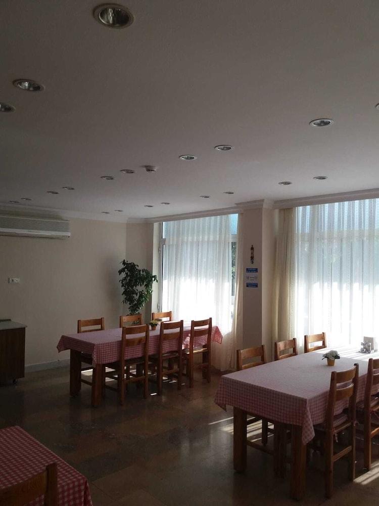 Unver Hotel Marmaris Exterior photo